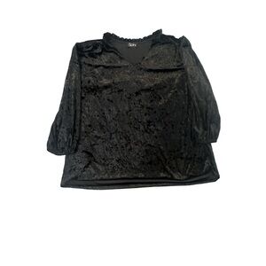 Black Boxy 3/4 Sleeve Blouse